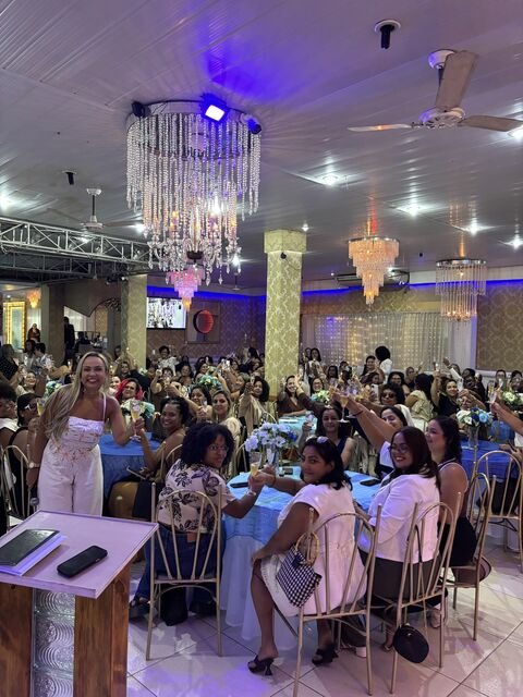 Momento de celebração do sucesso do evento